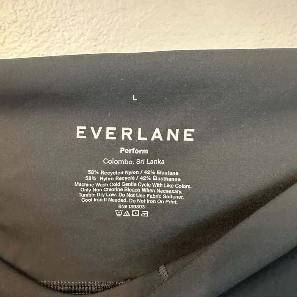 Everlane Perform Dark Grey leggings